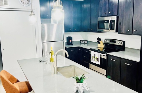 Marble Falls Apartment | New modern, Pool, Gym, Game room, Min from Baylor Scott Hosptial.