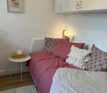 Auteuil Apartment | New Modern Studio Paris 16 Near Boulogne, Roland Garros, Metro, Eiffel tower, Parc des princes