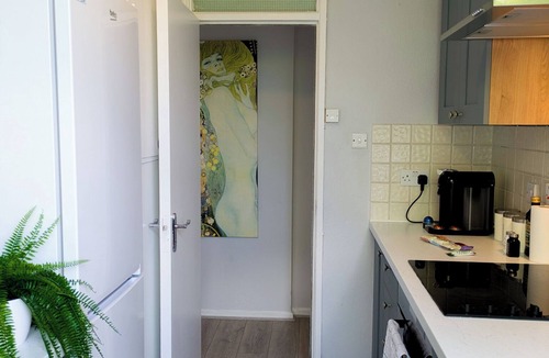 Wormholt and White City Apartment | NEW Modern & Spacious 1 Bed Flat Shepherd's Bush