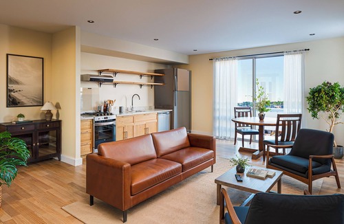 Boothbay Harbor Villa | NEW MODERN SUITES WITH PANORAMIC OCEAN VIEWS & PRIVATE BALCONY Boothbay Harbor