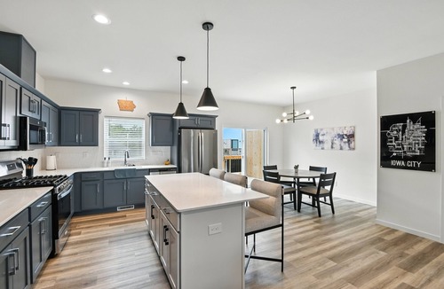 Weber House | NEW! Modern Townhome Retreat in Prime Location
