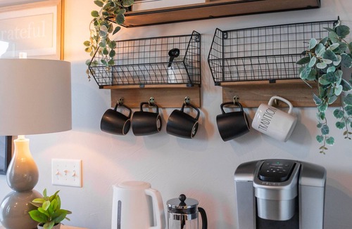 Billings Ski Chalet | New modern Townhome with Hot Tub