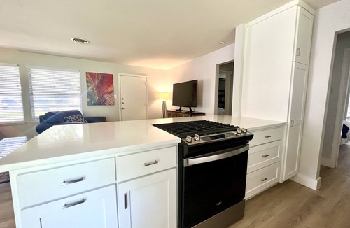 University Hills and Windsor Park House | New Modern Two Bedroom Home Close to Downtown and UT Campus