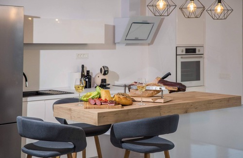 Petraca Villa | New modern Villa Luce. Guaranteed privacy