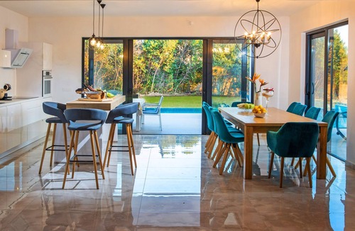 Petraca Villa | New modern Villa Luce. Guaranteed privacy