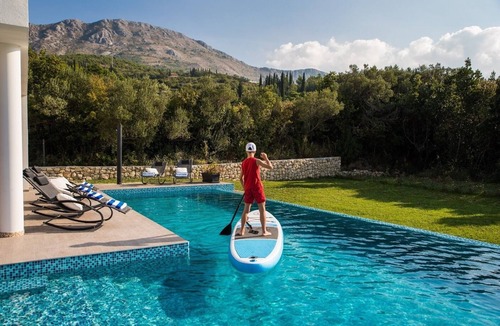 Petraca Villa | New modern Villa Luce. Guaranteed privacy