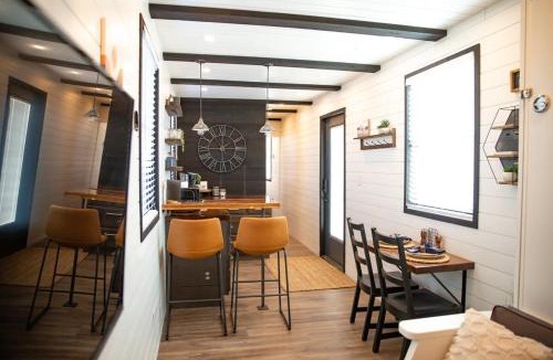 Alpine House | New Moonlight Ridge-Shipping Container Home