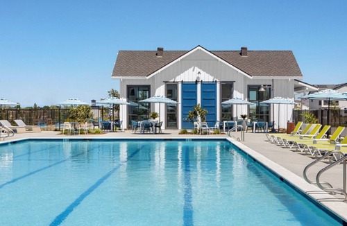Sacramento House | New Natomas Retreat, Close to Airport & Downtown