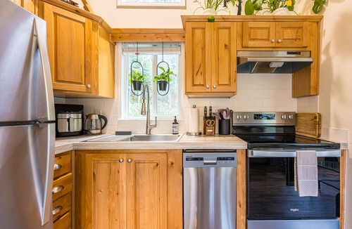 Port Angeles House | NEW Nestled Private Tiny Home Situated Near ONP