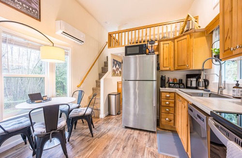 Port Angeles House | NEW Nestled Private Tiny Home Situated Near ONP