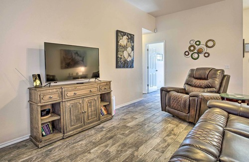 Moore House | NEW! Newly Remodeled Abode ~ 14 Mi to Dtwn OKC!
