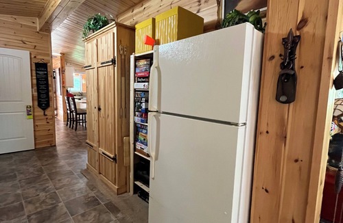Victoria Beach Cottage | NEW NIRVANA RENTALS LISITING* Victoria Beach with a Hottub awaits. Booking 2026