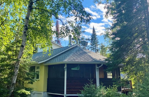 Victoria Beach Cabin | NEW NIRVANA RENTALS LISTING-Classic Cottage Charm- 3 bedroom
