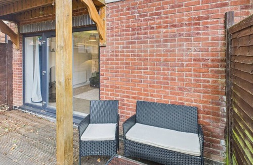 Wychbold House | *New* | No5 Saxon Way | Gym | Pool & Spa