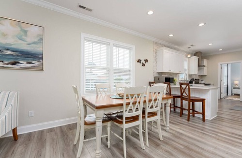 North Carolina Coast House | *NEW* Ocean Views + Steps to the Sand + King Bed