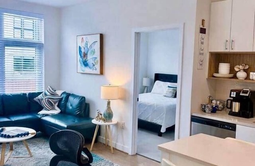 Potomac West Apartment | New! Old Town Alexandria-DCA-AmazonHQ-Nat'l Harbor