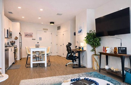Potomac West Apartment | New! Old Town Alexandria-DCA-AmazonHQ-Nat'l Harbor