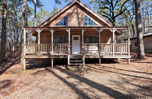 Broken Bow Cabin | NEW Owner! Hideaway - by Lock & Key Cabins, Broken Bow, OK