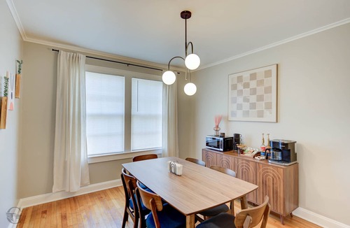 Highland Historic District House | New owner special! Cute, clean, and comfy Highland charmer.