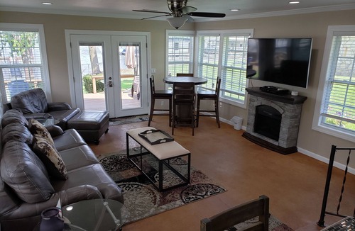 Copeland Cottage | New "Pelican Cottage" on Grand Lake!