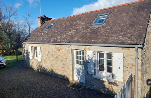 Locronan Cottage | New! Penty Breton Locronan