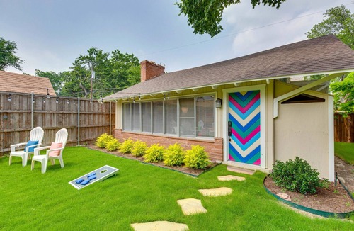 Lakewood Heights Apartment | NEW pet friendly! Glam Studio on Greenville Avenue