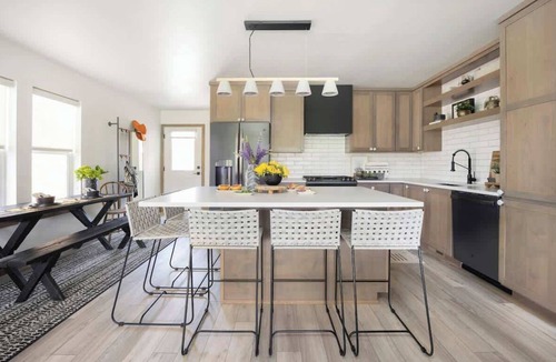 Dover Bay House | New Pet Friendly Upscale Dover Bay Bungalow