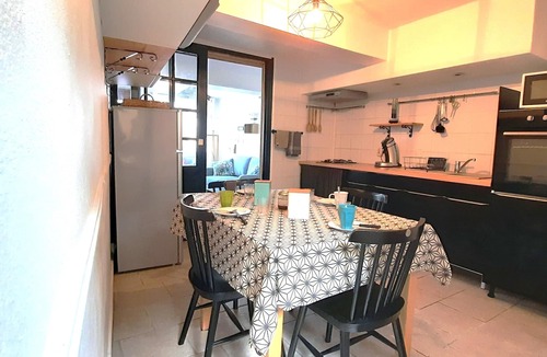 Carcassonne House | New+pieds Cité+patio+clim+spa+bbq