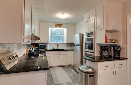 Donelson Cottage | New Playground: Hot Tub, Games, and Broadway Buzz!