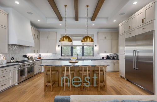 Buda House | *NEW* POOL | HOT TUB | POOL TABLE | Fire Pit | 16 Queen Beds