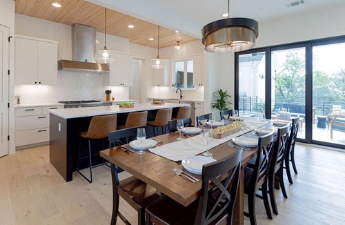 Austin House | *NEW* Pool | Hot Tub | Sleeps 15 - WalkerVR Canyon Moon