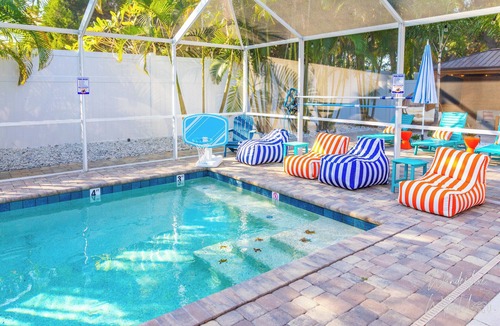 Bradenton House | NEW! Pool, Mini Golf, Splash Pad, Track, Sleeps 21