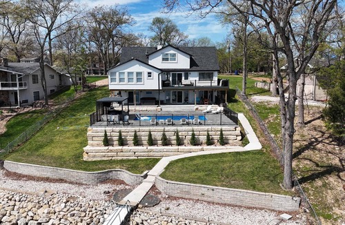 Osage Beach House | NEW! POOL OPEN APRIL 1ST! Hot Tub Sauna Sleeps 20!