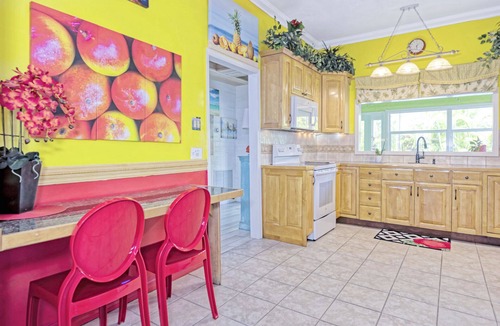 Uptown - Upper Duval House | NEW PRICING: DRIVE TO YOUR GETAWAY - BIG Pool, Steps to Beach & Free Parking