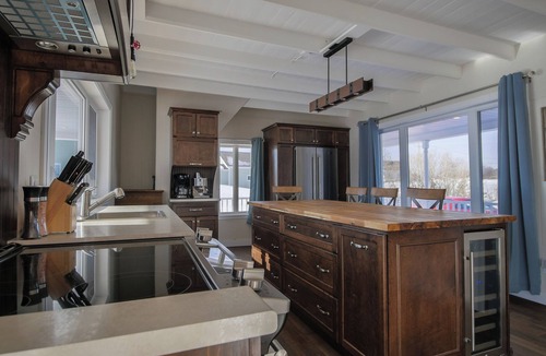 Saint-Godefroi House | * NEW* Private beach and Gaspesian charm in the heart of Baie des Chaleurs