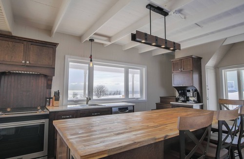 Saint-Godefroi House | * NEW* Private beach and Gaspesian charm in the heart of Baie des Chaleurs