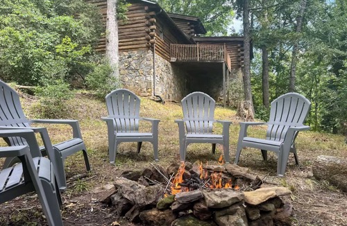 Pickens Cabin | New! Private Cabin w/Spacious Kitchen and Dining!
