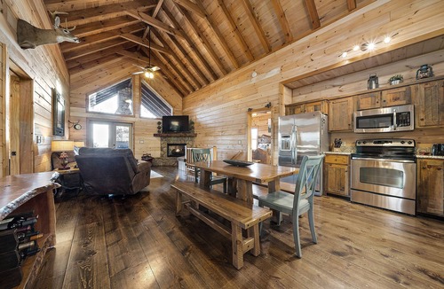 Morganton Cabin | NEW! Private Mountain Cabin in Gated Community w/Mtn Views, Hot Tub & Game Room