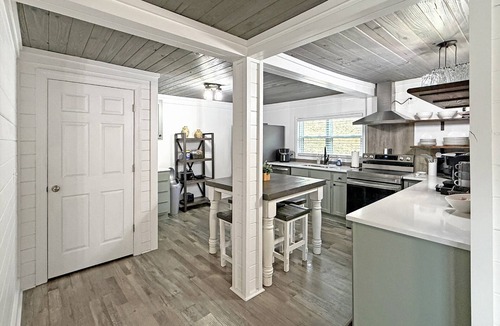 Lookout Valley Neighborhood Association House | New - Private pond stocked with fish - game room - fireplace - 2 acres to explore