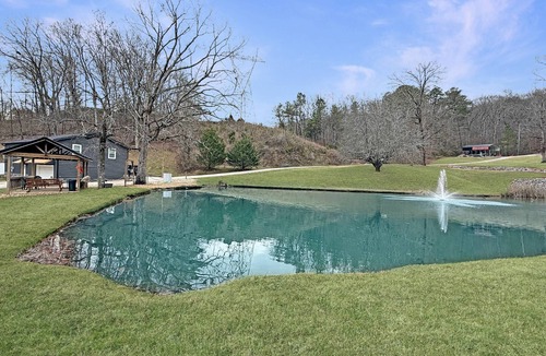 Lookout Valley Neighborhood Association House | New - Private pond stocked with fish - game room - fireplace - 2 acres to explore