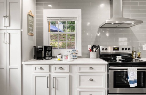 Atlanta House | New Quiet Convenient to ATL Vibrant City Life & In-Town Neighborhoods & $150 in activities included!