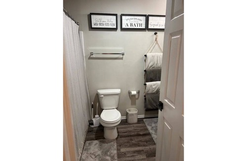Noble House | NEW Quiet Country stay.
