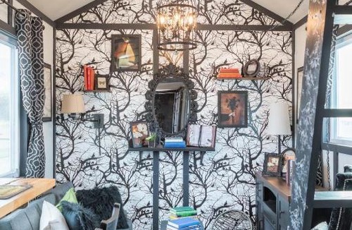 Rio Communities Apartment | NEW “Relentless Raven”Tiny House W/ Escape Room