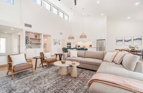 Eight Lakes House | New Remodel! Pool, Spa & Tiki | Thunderbird Lake