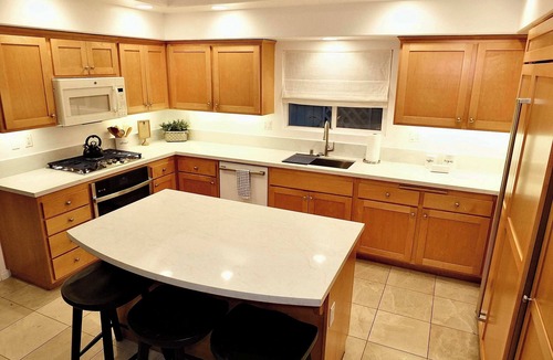 Belmont Shore House | New Remodel Rooftop Deck World Cup Sleeps 8+