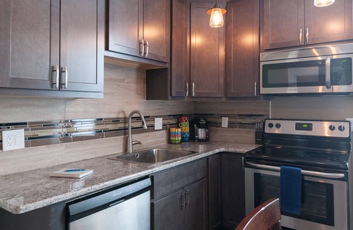 St. Louis House | ☆ New Renovate ☆ Holly Hills☆Carondelet Park☆Yard & Fire Pit ☆
