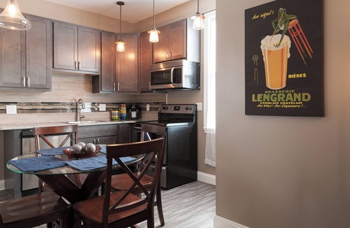 St. Louis House | ☆ New Renovate ☆ Holly Hills☆Carondelet Park☆Yard & Fire Pit ☆