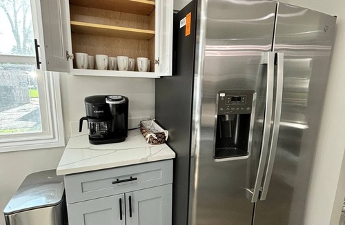 Rolling Meadows House | NEW Renovated Art Gala in Rolling Meadows