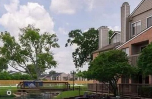George Bush Park/Eldridge Condo | New renovated condo/lake view in Energy Corridor