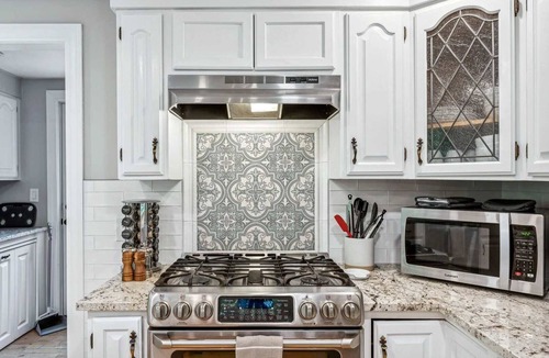 West Hartford House | New-Renovated, Large Private Deck - Fox Crossing